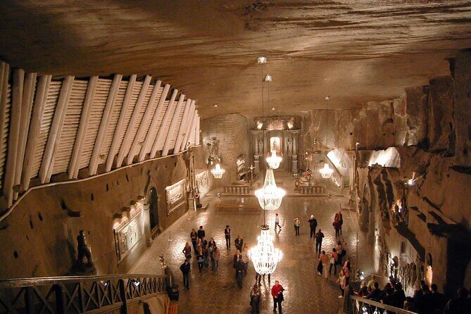 Auschwitz-Birkenau & Salt Mine Day tour - What’s Included and What to Consider