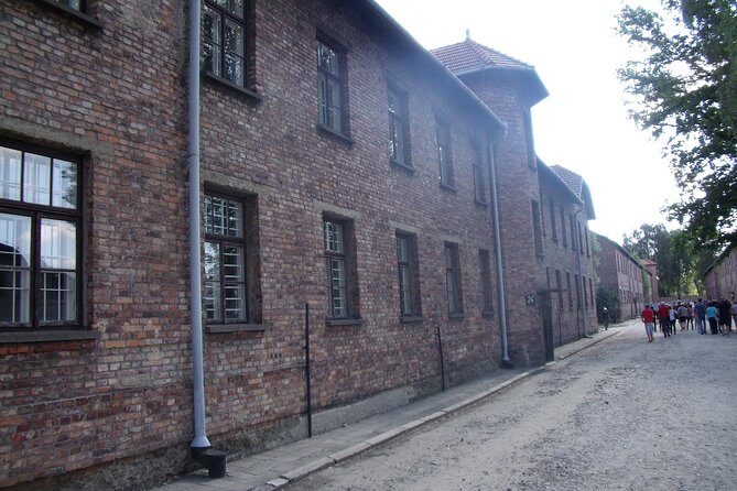 Auschwitz Tours Memorial and Museum Guided Tour from Krakow - Final Thoughts
