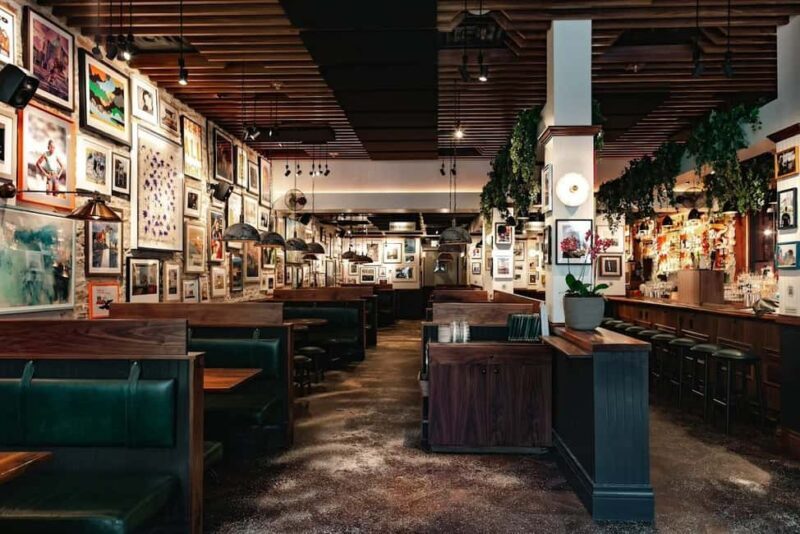 Austin: Best Bars and Bats 3-Hour Guided Tour - Key Points