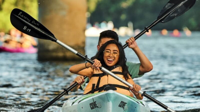 Austin: Congress Avenue Sunset Bat Kayaking Tour - Key Points