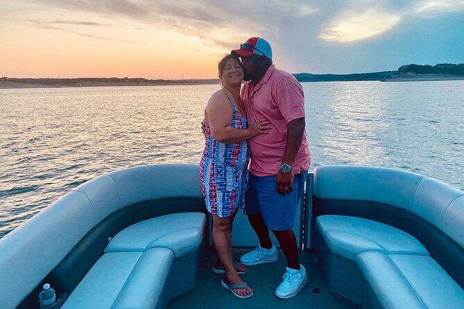 Austin Lake Travis Barge Crawl Bar Hopping Tour by Boat - FAQ