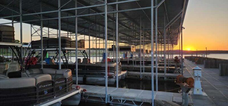 Austin: Lake Travis Boat Rental Grill and Slide - Key Points