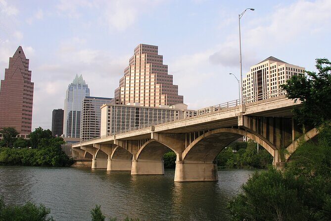 Austin Self-Guided Driving Audio Tour Guide - Exploring Austin Through a Self-Guided Audio Experience