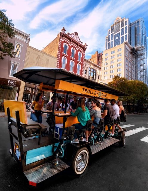 Austin: Trolley Pub Austin Private Group Tour - The Bars and Stops