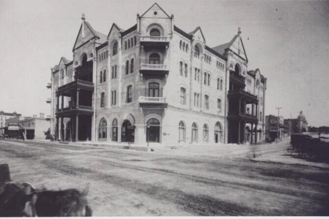 Austins Haunted Ghost and Murder Tour - The Experience: What You Can Expect