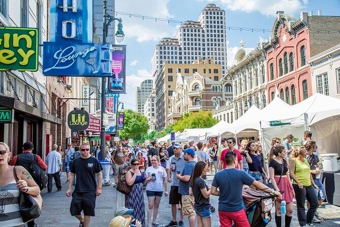 Austin's Must See Sights Guided Private Walking Tour - Key Points