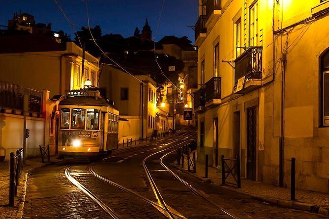 Authentic Alfama Experience: Fado Music and Cultural Walking Tour - The Itinerary: What to Expect