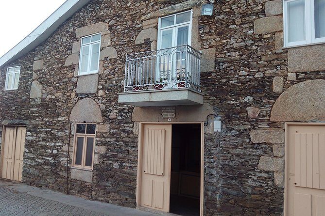 Authentic Douro Valley - small-Group Tour (Max 7) - FAQs