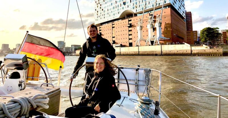 Authentic sailingtrip "towards Blankenese", Hamburg/Elbe - Authentic, Well-Organized, and Value-Driven