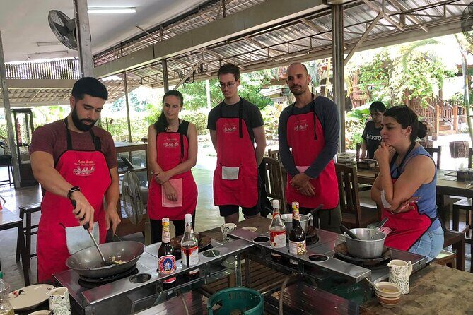 Authentic Thai Cooking Class and Farm Visit in Chiang Mai - A Deep Dive into the Experience