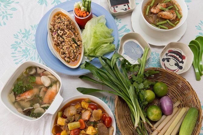 Authentic Thai Cooking Class in Bangkok with Apple & Family - Key Points