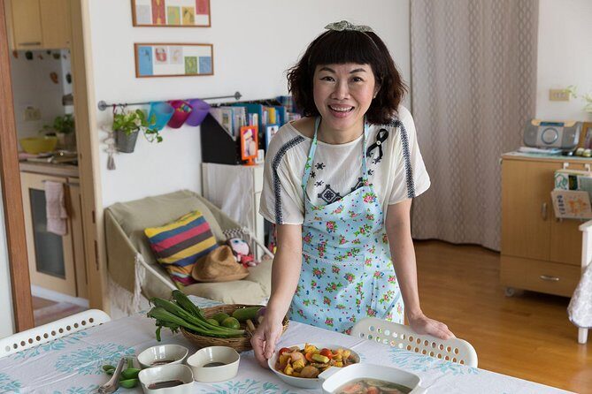 Authentic Thai Cooking Class in Bangkok with Apple & Family - Who Should Consider This Tour?