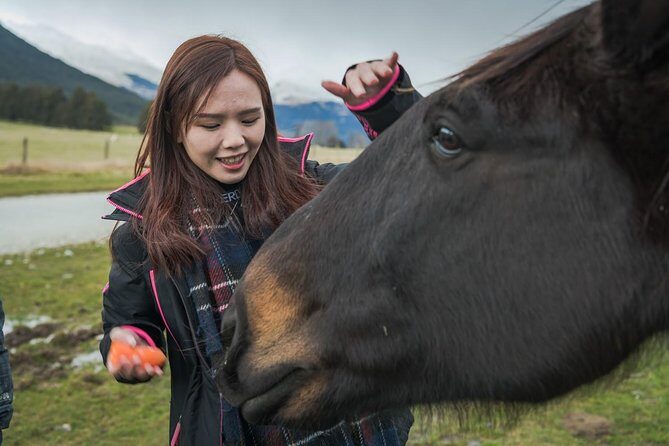 AuthenticAs Paradise - Professional Photography & Exclusive Guided 4WD Tour - Unpacking the Queenstown Photography & 4WD Tour