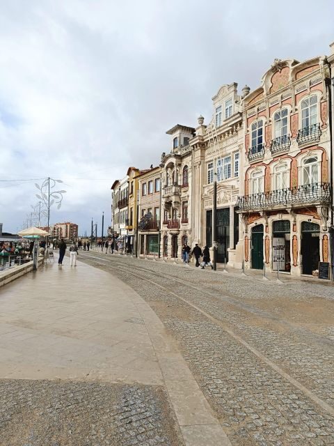 Aveiro: Private Walking Tour in the City and Moliceiro boat - Practical Details and Value