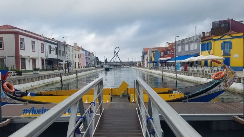 Aveiro: Stories, Canals, and Tiles Guided Walking Tour - Exploring Aveiro’s Rich Tapestry