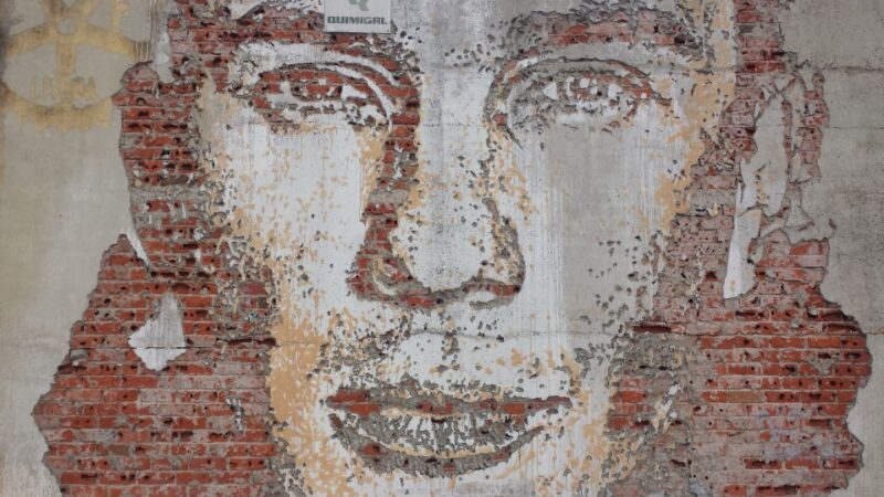 Aveiro: Stories, Canals, and Tiles Guided Walking Tour - Food, Sweets, and Local Customs