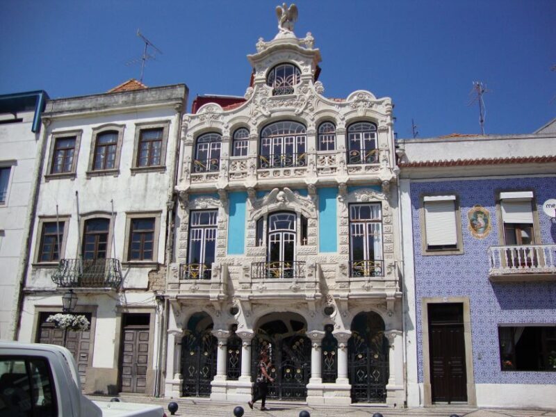 Aveiro: Walking Tour, Boat Cruise, Sweets & Church Entrance - Analyzing the Cost and Value