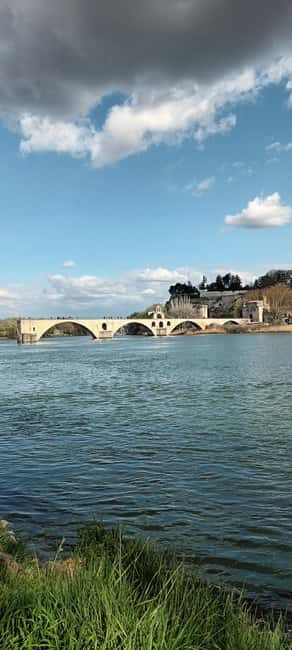 Avignon and Villeneuve Les Avignon: Electric bike tours - Key Points