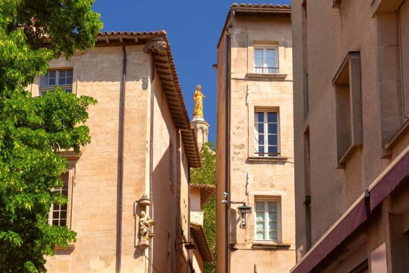 Avignon: Express Walk with a Local in 60 minutes - Key Points