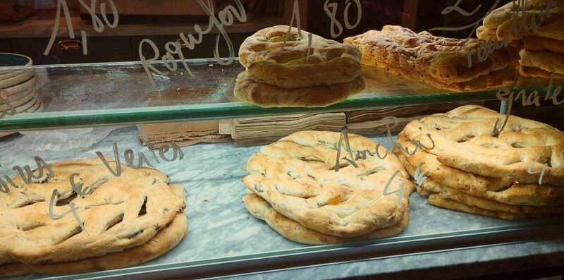 Avignon: Historic District Guided Food & Wine Walking Tour - Key Points