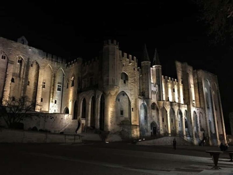 Avignon: La Noctambule du Pape Night Tour - Key Points