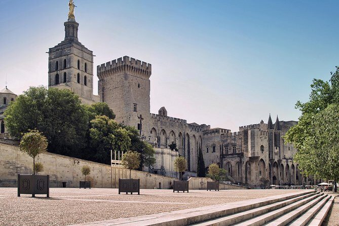 Avignon Walking Tour including Pope's Palace - Key Points