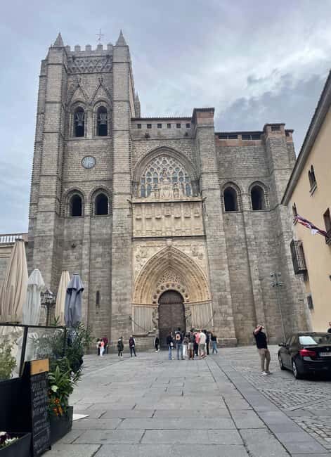 Avila and Segovia: Private Minivan Tour from Madrid - Who Is This Tour Best For?