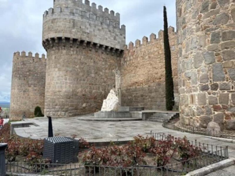 Avila: Half-day private tour in a minivan from Madrid - FAQ