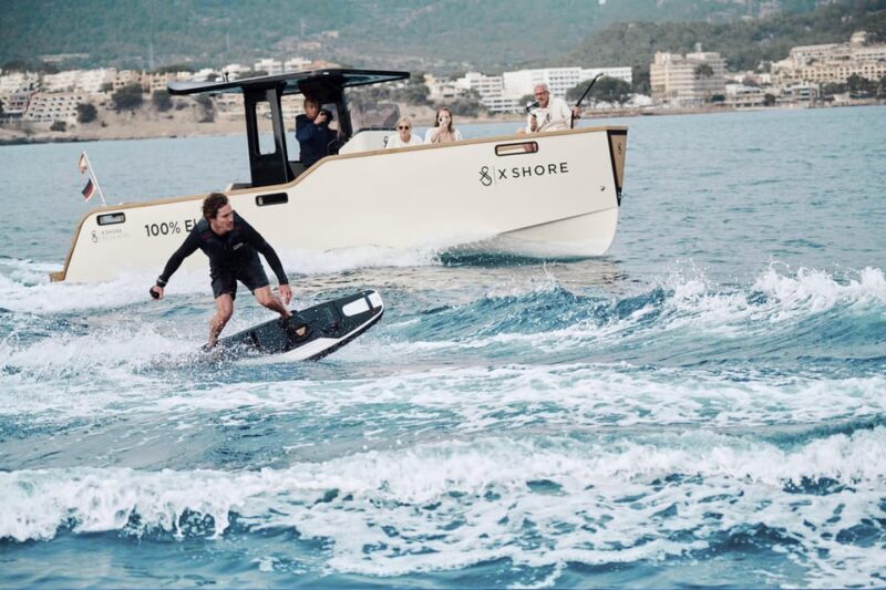 Awake Board Lesson - The Scenic Setting and Safety