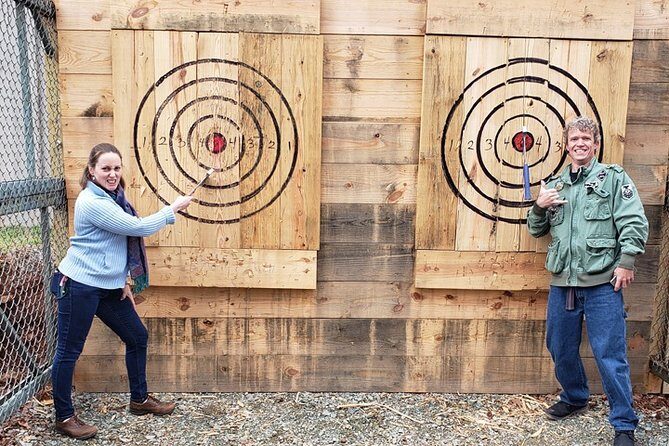 Axe Throwing Training - What to Expect at the Axe Throwing Training