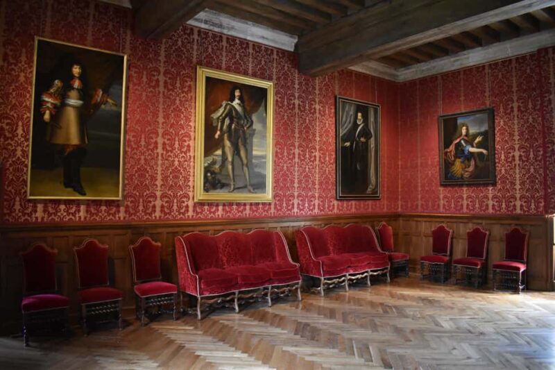 Azay-le-Rideau Castle: Private Guided Tour with Ticket - Introduction: A Perfect Blend of History, Architecture, and Convenience