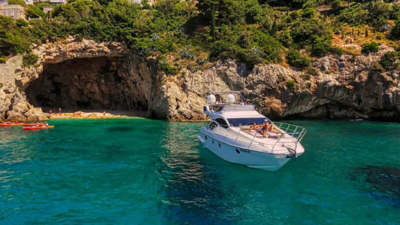 Azimut 43 Fly Private Boat Tour - What to expect during the day