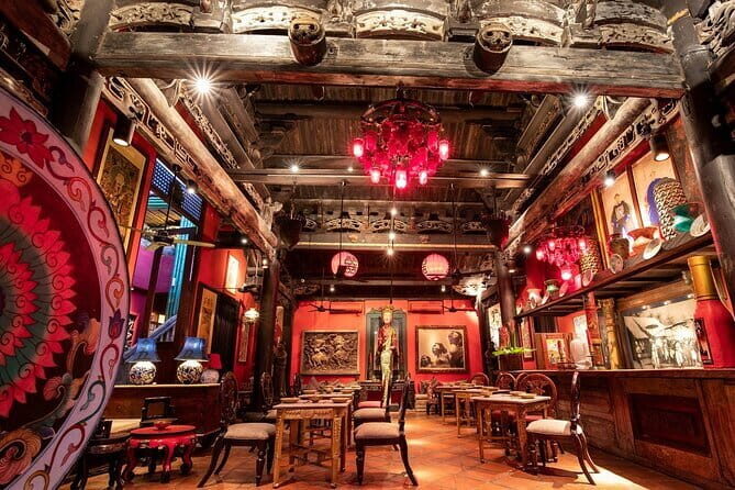 Babah Peranakan Dinner in Kang Xi Temple 1706 - Key Points