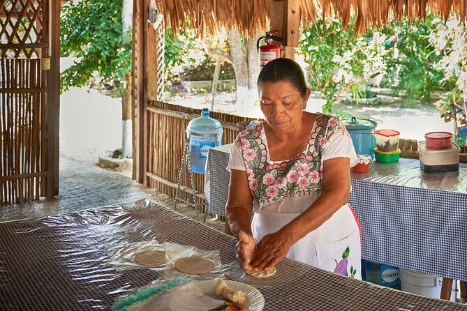 Bacalar 7 Color Lagoon and Mayan Family from Costa Maya Port - Authentic Experiences and Genuine Value