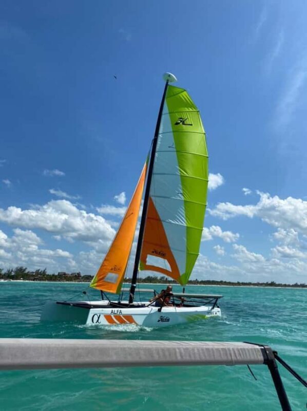 Bacalar: Eco-friendly tour on a Hobbie Getaway catamaran - Why It Stands Out