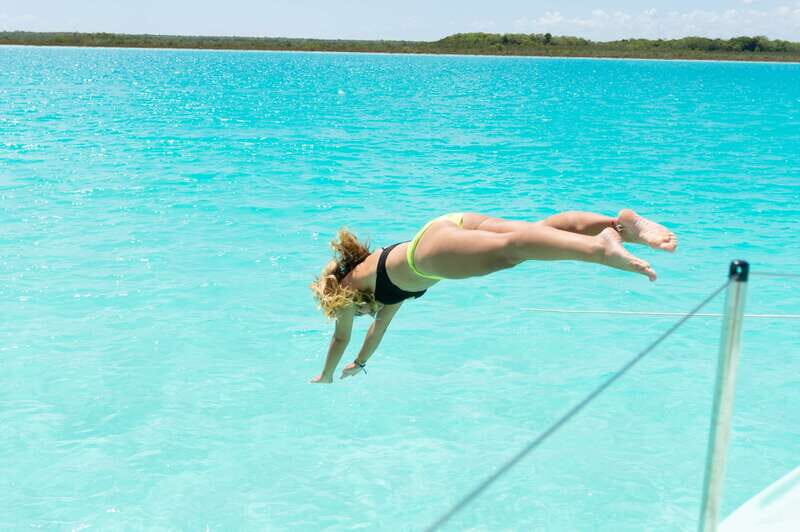 Bacalar: Group Sailing Trip with Swimming and Drinks - Key Points