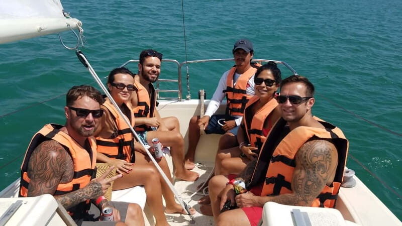 Bacalar: Group Sailing Trip with Swimming and Drinks - FAQ