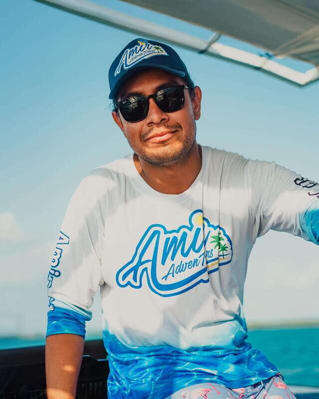 Bacalar Lagoon Sightseeing Boat Tour with Open Bar & Snack - Who Will Love This Tour?