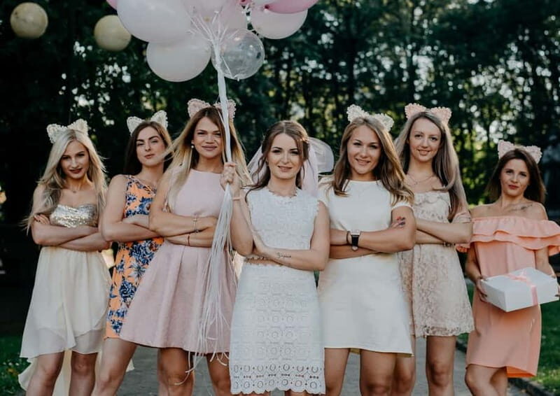 Bachelor Photoshoot & Exploration in Riga Old Town - FAQs