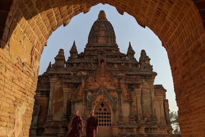 Bagan: Private Full-Day Instagram Highlights Tour - What makes this tour stand out?