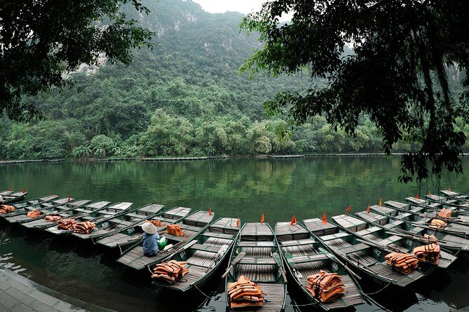 Bai Dinh Pagoda, Trang An boat and Mua Cave Limousine from Hanoi - Authentic Experiences from Reviewers