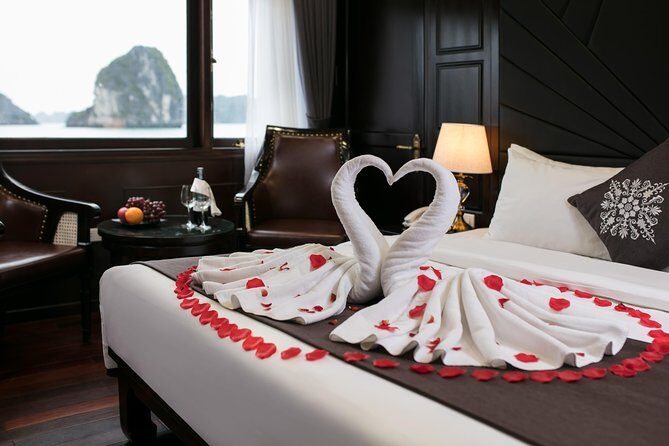 Bai Tu Long Bay 2D1N Limousine Kayak: 4*++ La Regina Royal Cruise - FAQ