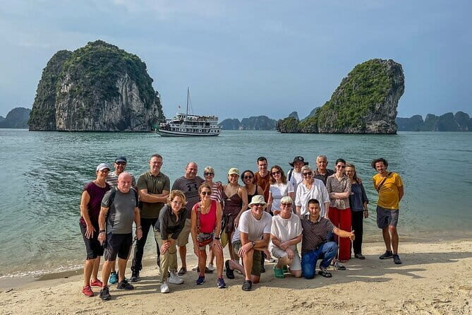 Bai Tu Long Bay Boutique Overnight Cruise with Less Tourist Area - Key Points