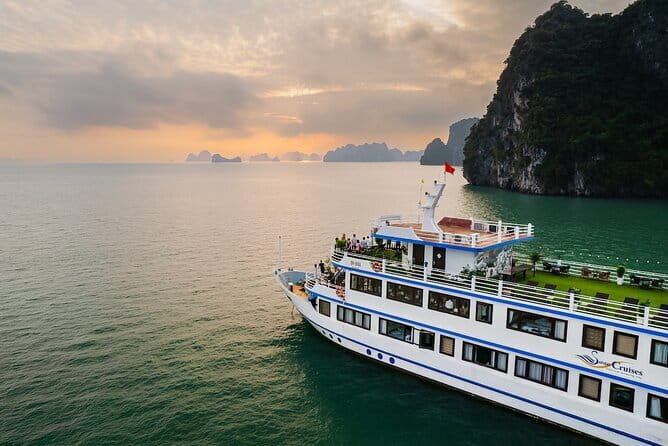 Bai Tu Long Bay Cruise Quiet Route from Cat Ba island - Who Should Consider This Tour?