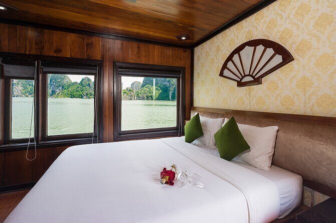 Bai Tu Long bay Deluxe cruise 2D1N: fishing villages, meals, cave, kayaking - An In-Depth Look at the Bai Tu Long Bay Deluxe Cruise