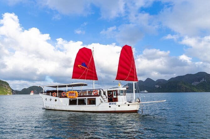 Bai Tu Long Private Day Cruise with Lunch and Best Care - Exploring Tien Ong Cave: A Natural and Cultural Treasure