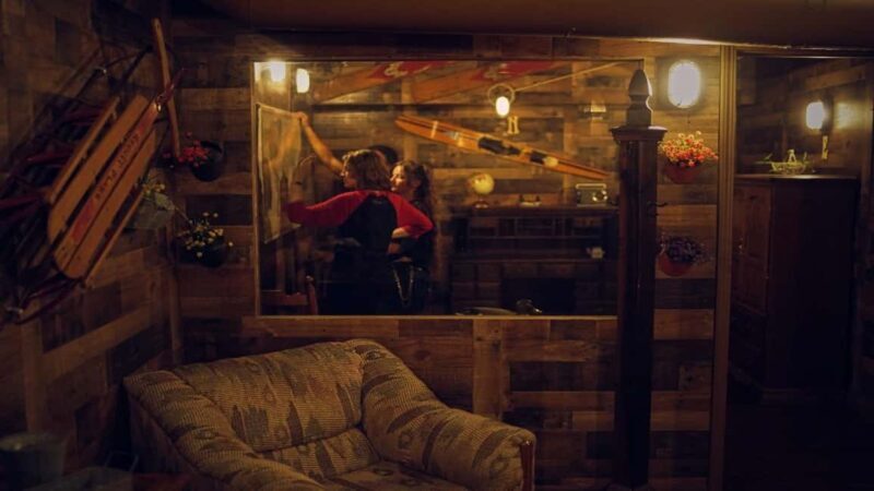 Bakersfield: Mystery at the Lost Point Lodge - A Closer Look at the Experience