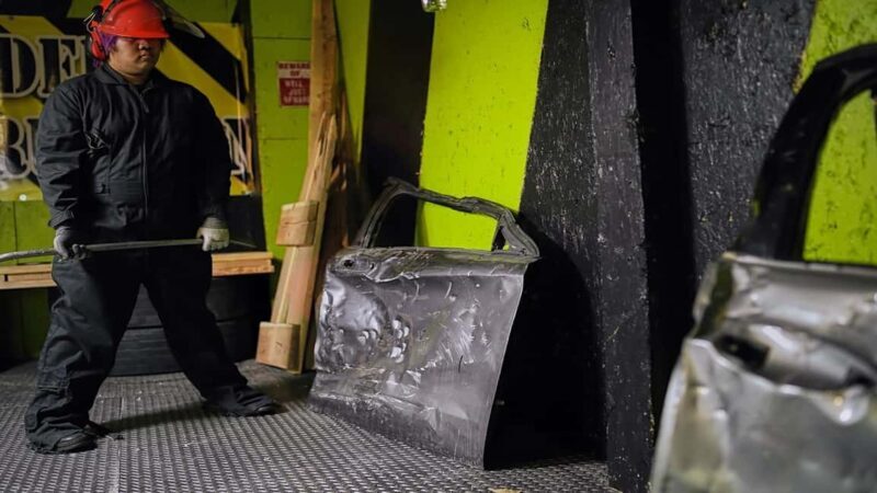 Bakersfield: Rage Room Experience - Who Is This Experience Best Suited For?