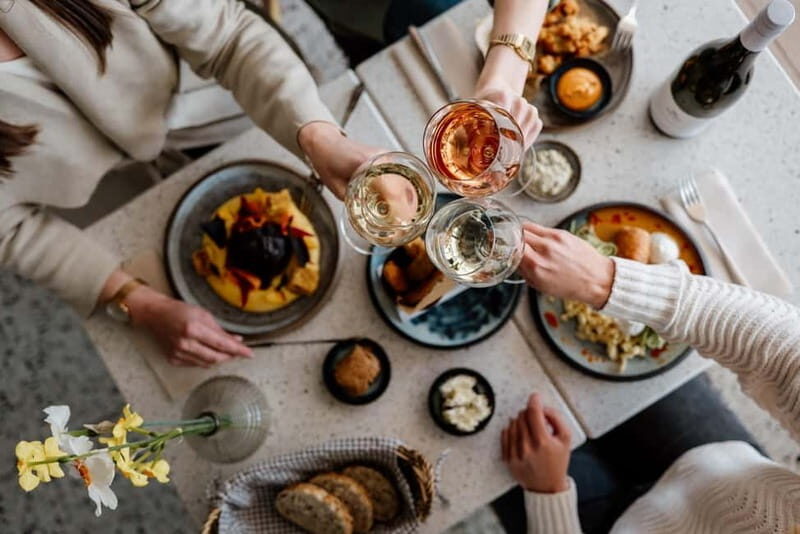 Balatonfüred: Zelna Wine Bistro Tasting Experience - The Surroundings and Post-Tasting Options