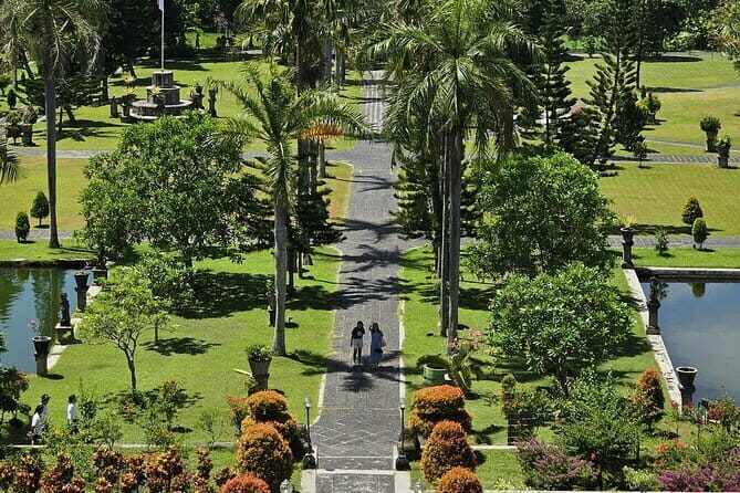 Bali Classic Volkswagen Safari and Gate of Heaven with East Bali - Lempuyang Temple — The Gate of Heaven